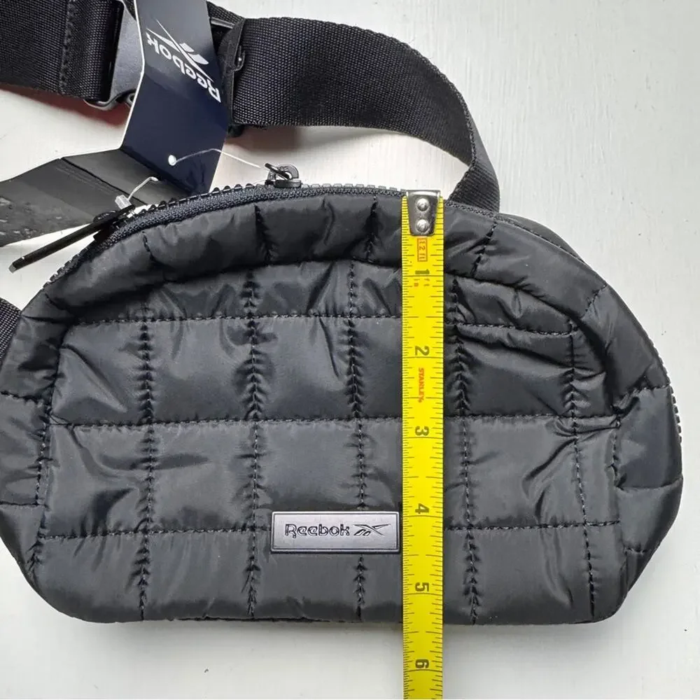 Reebok Trendy Fashionable Lightweight Black Fanny Pack Case Sz 1.6 L NWT